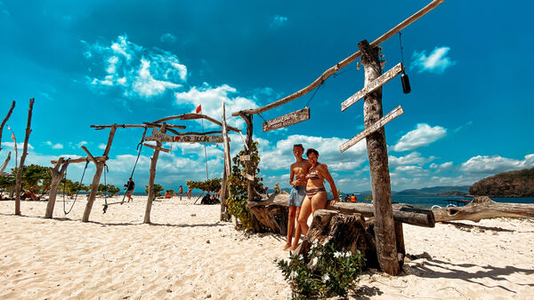 西南部跳岛游：探索Gili Nanggu、Gili Sudak和Gili Kedis，还包含GoPro