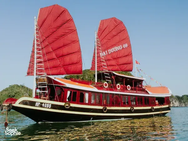 2D1N Cat Ba 5-Cabin Cruise | Longer Itinerary to Maximise Time on Bay