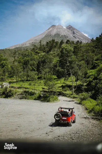 Private Day Tour of Jogja’s Big 3: Temples & Merapi Volcano