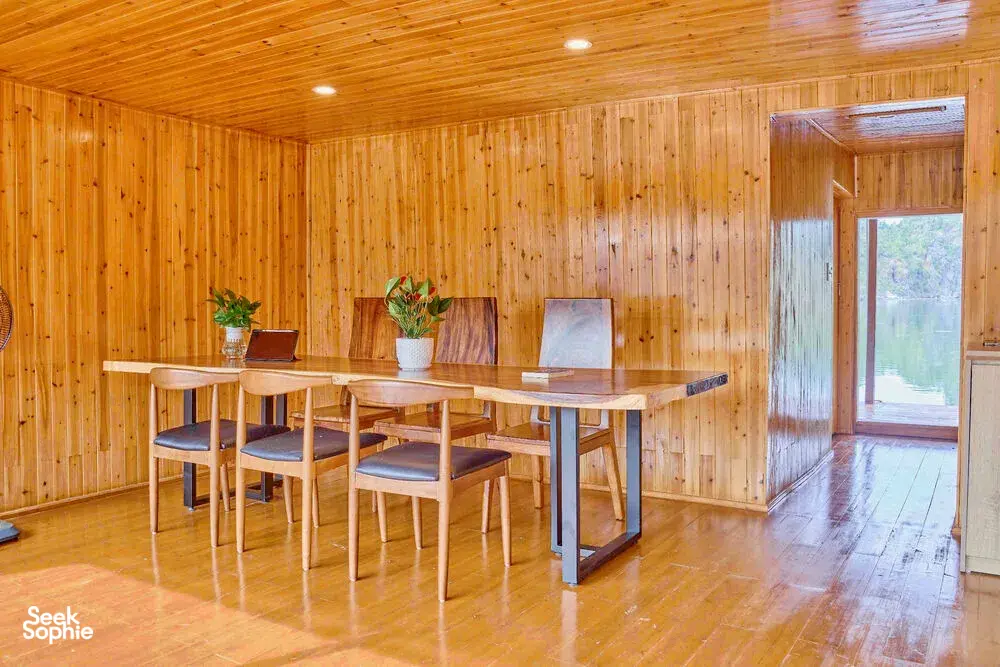 Seek Sophie option picture