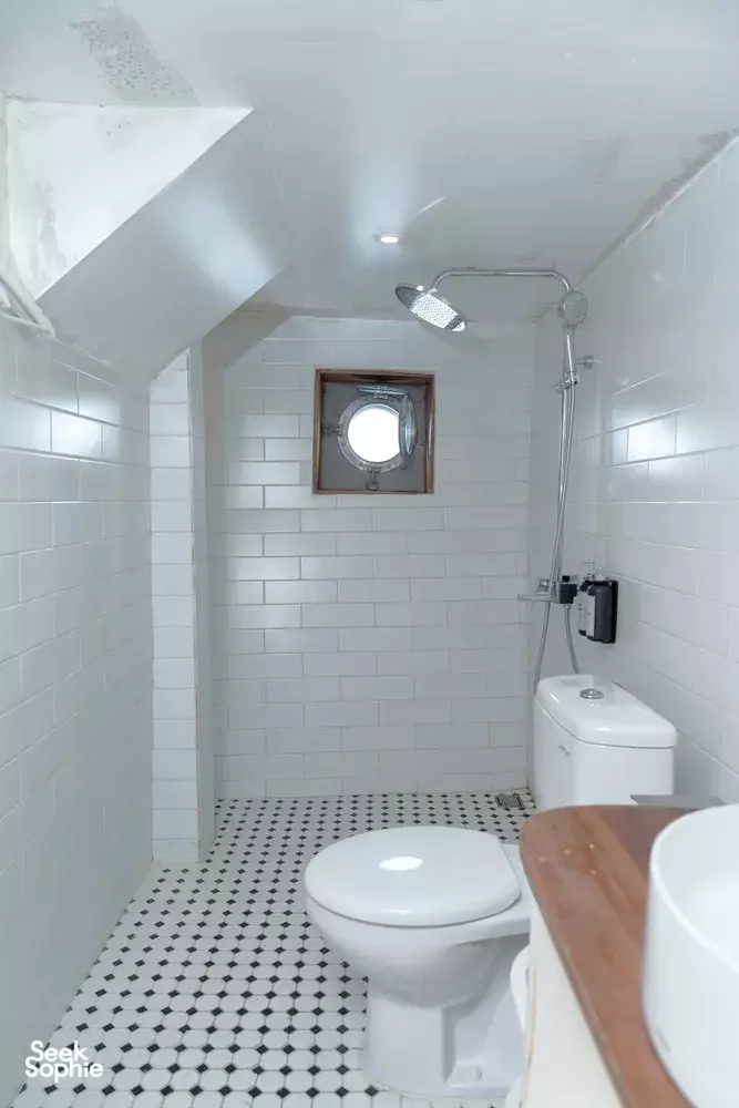 Seek Sophie option picture