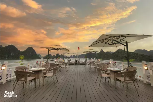3D2N Halong and Lan Ha Bay Cruise | Red-Sailed Junk with Classic Itinerary