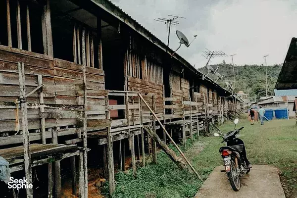 2D1N Bidayuh Longhouse | Village Life Near Kalimantan Border