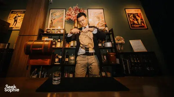 Hidden Tokyo-Style Magic Bar in Singapore