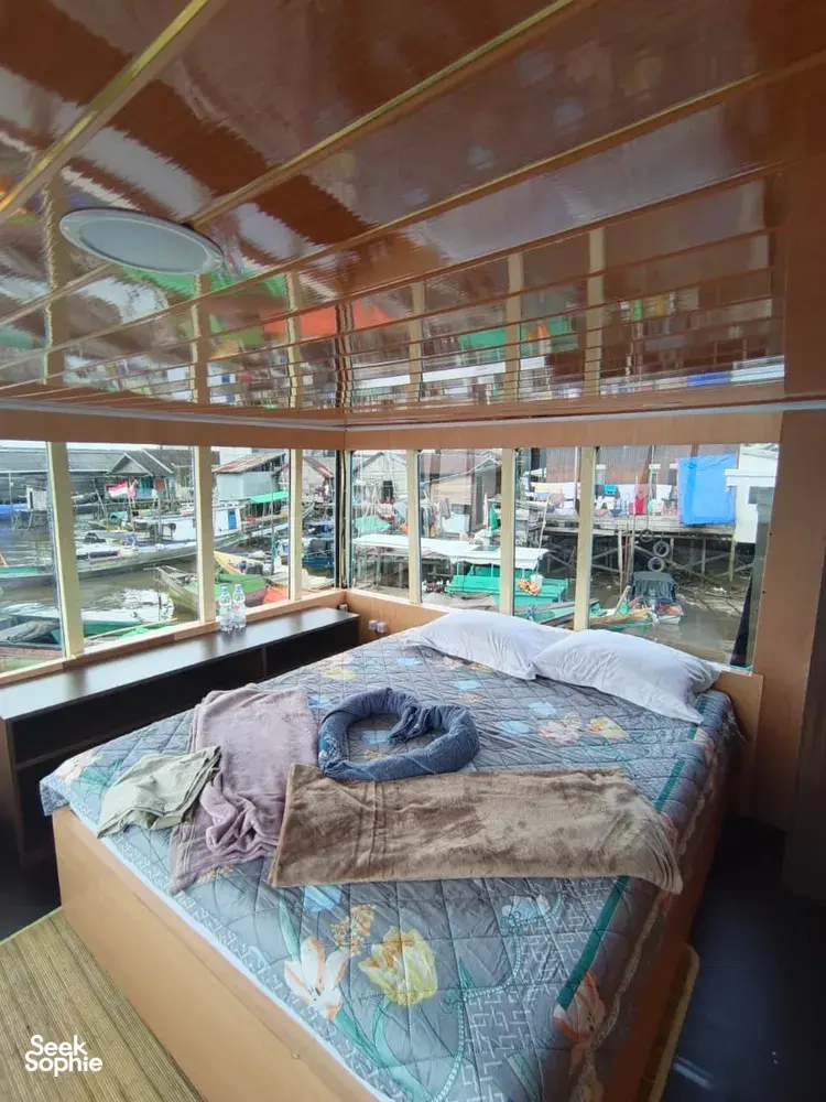 Seek Sophie option picture