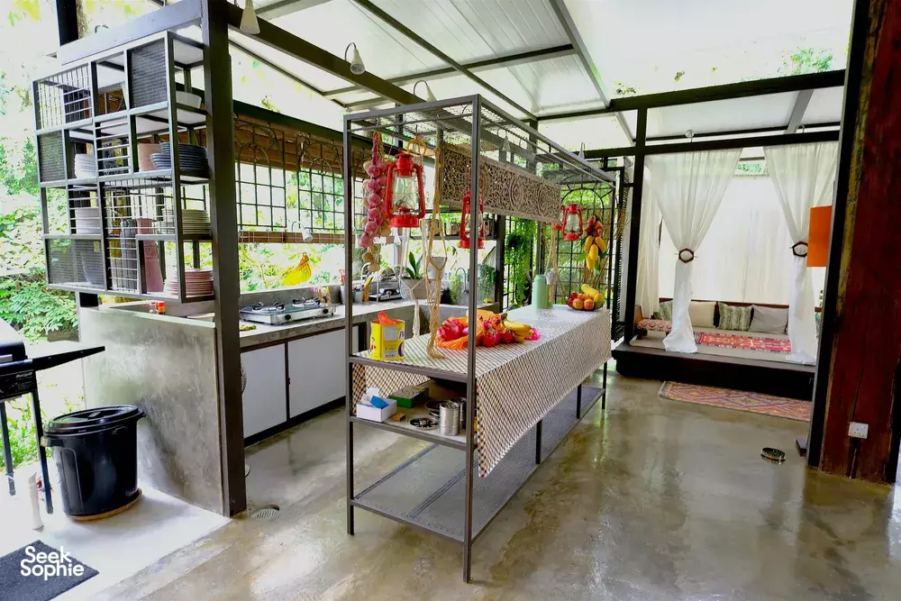 Seek Sophie option picture