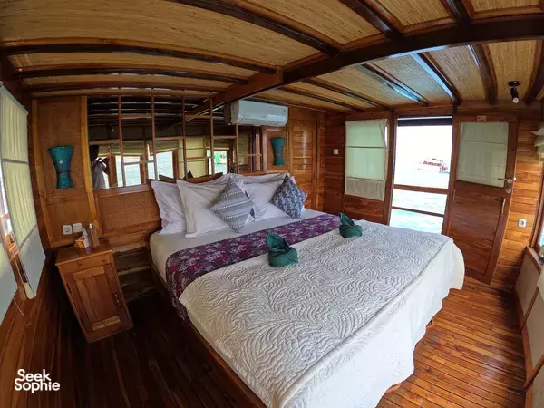 3D2N Private Komodo Phinisi | Paddle Board & Floats Included