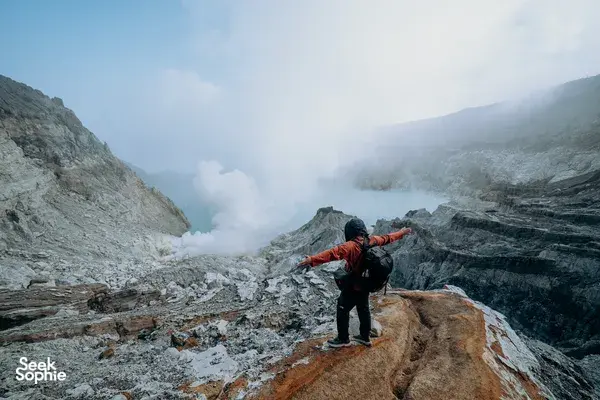 4D3N Bromo + Ijen + Tumpak Sewu Waterfall + Rainbow Village (Jogjakarta Pick Up Available)