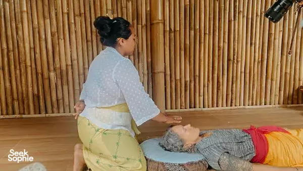 2-Hr Ubud Healing Retreat with Balinese Priestess