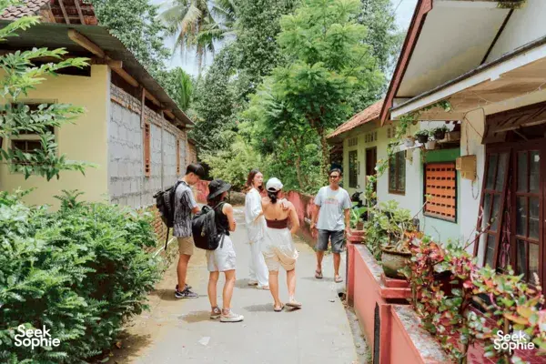 Botanical Eco-Printing in a Yogyakarta Artist Village