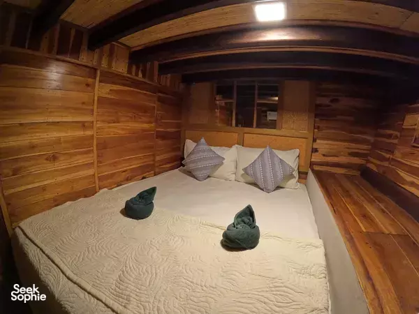 3D2N Private Komodo Phinisi | Paddle Board & Floats Included