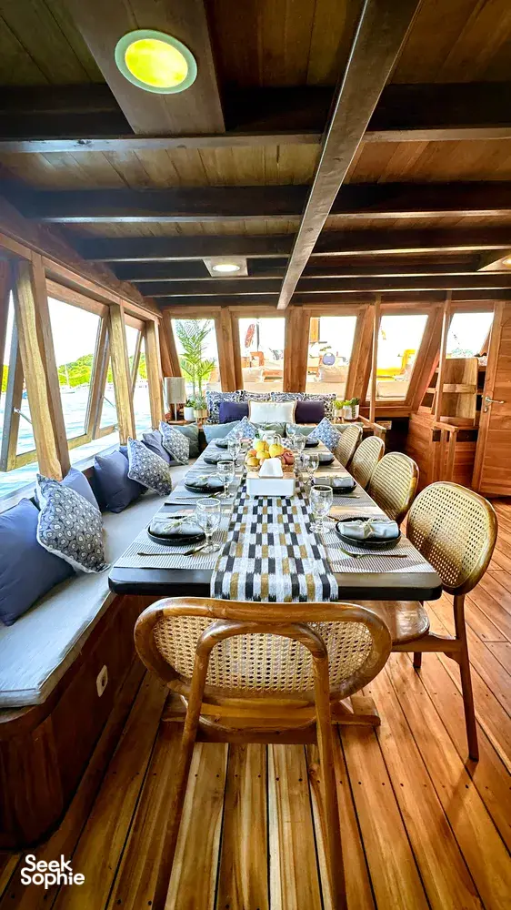 Seek Sophie option picture