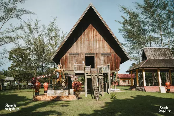 Beyond the Orangutans: Life & Stories in Pangkalan Bun