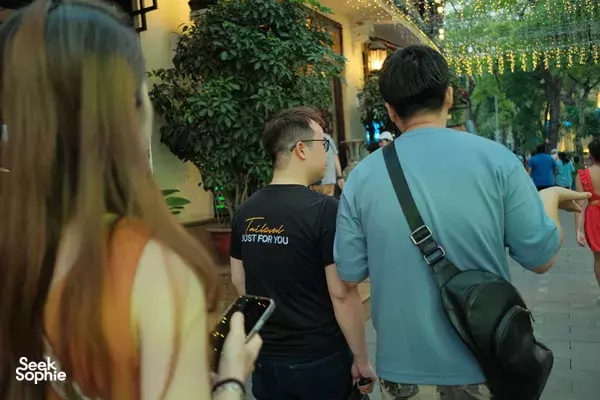 Hidden Alley Food Tour in Hanoi