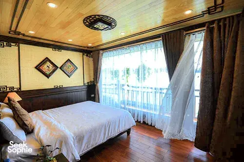 Seek Sophie option picture