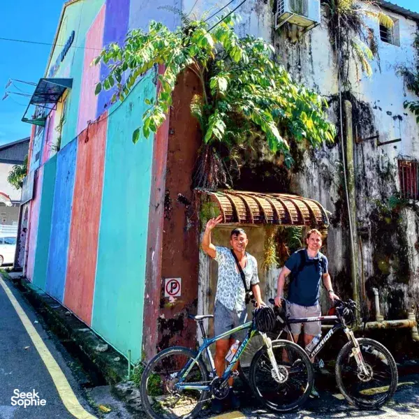 Kuching’s Best: Heritage & Kampong Leisure Bike Tour
