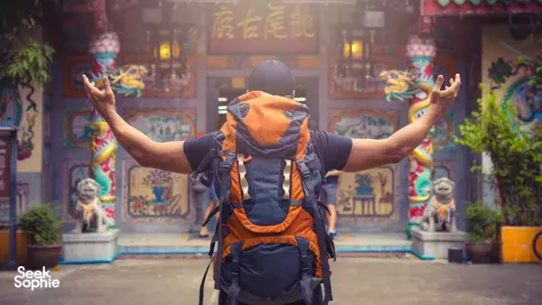 Instagrammable & Cultural Self-Guided Tour: Chinatown & The City