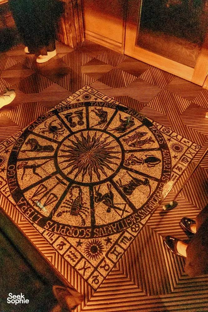 Seek Sophie option picture