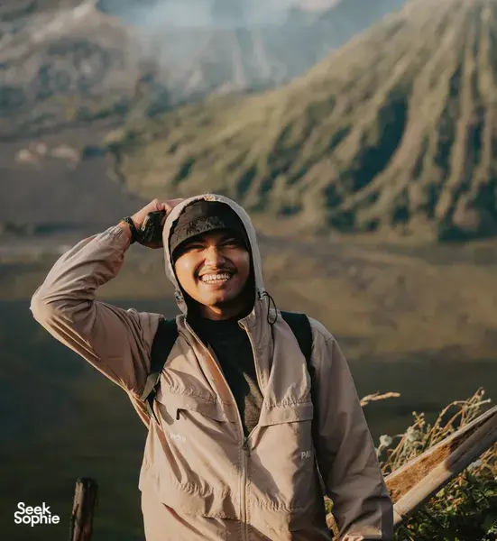 2D1N Bromo & Ijen | Rare English Speaking Guide!