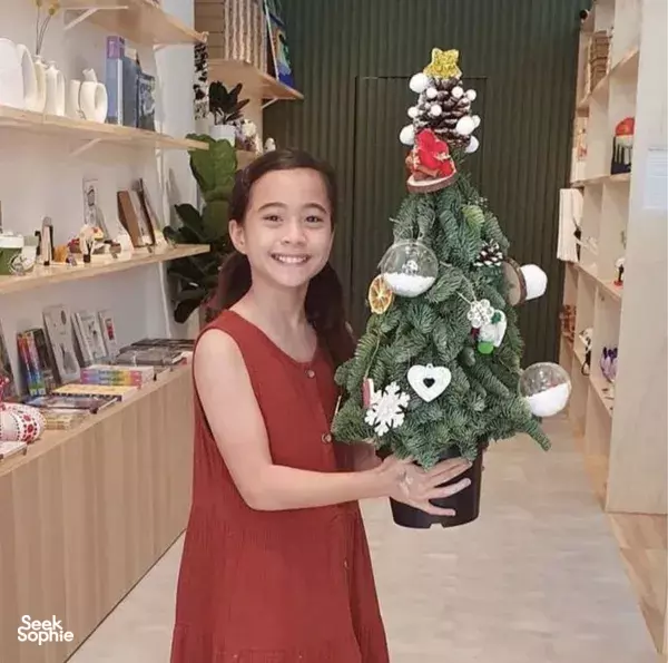 Christmas Tree Workshop in Sing Ming Studio