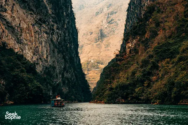 1天哈江偏远徒步之旅 | 壮观景色、皮划艇、隐秘村落