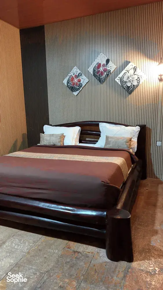 Seek Sophie option picture