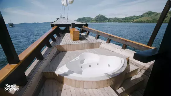 [SALE Sep 19] 3D2N Komodo Cruise | Modern, Stylish Boat + Jacuzzi