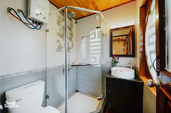 3D2N Private Cat Ba Boat Charter | Great for Small Groups