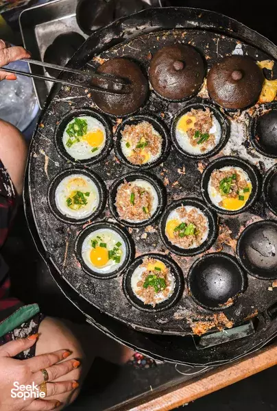 Zero-Tourist Saigon Food Adventure by Scooter & Local Home Visit