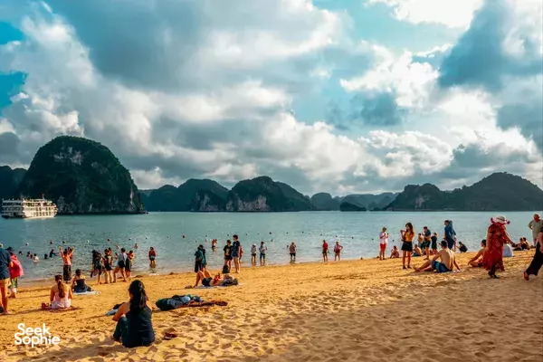 2D1N Halong Bay Cruise (5-star) | Neoclassical Junk Boat