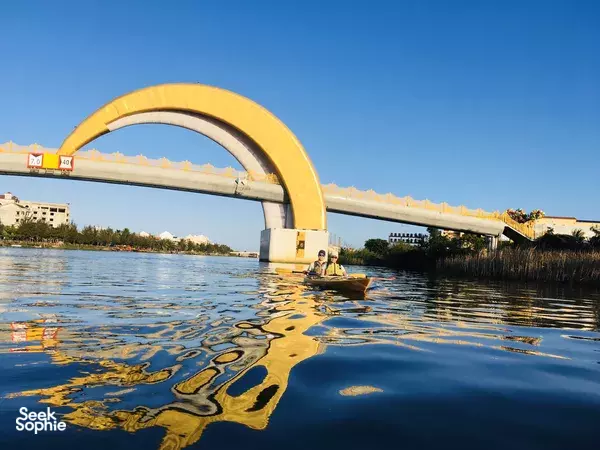 Sunset Paddle in Hoi An: Capture the Ancient Town's Magic