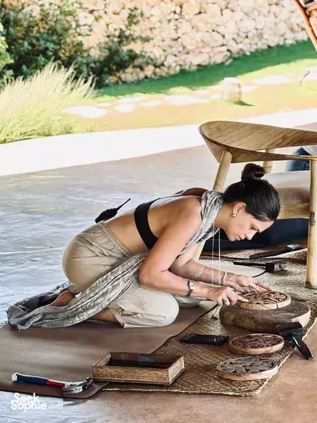Balinese Wood Carving with Local Artists in Ubud