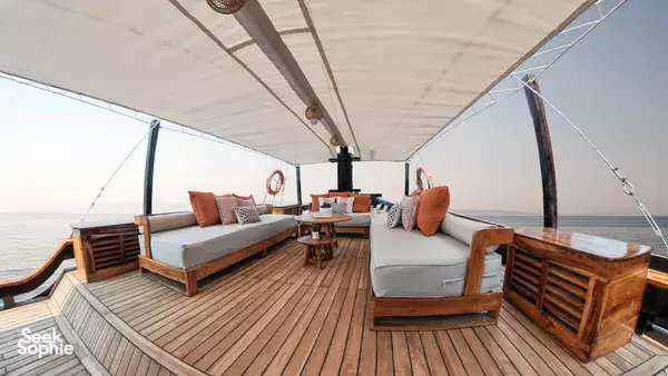 [SALE Sep 19] 3D2N Komodo Cruise | Modern, Stylish Boat + Jacuzzi