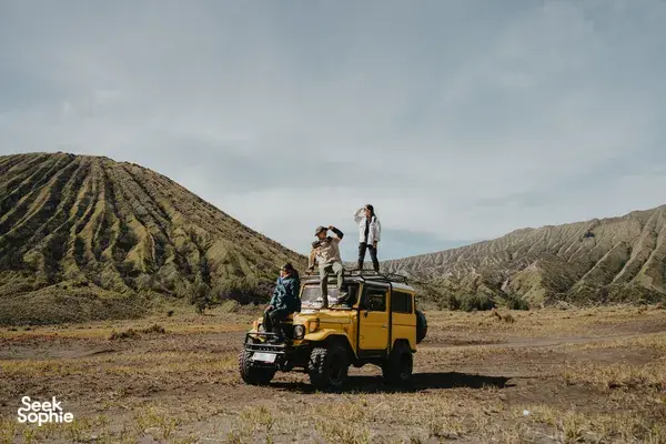 2D1N Bromo & Ijen | Rare English Speaking Guide!