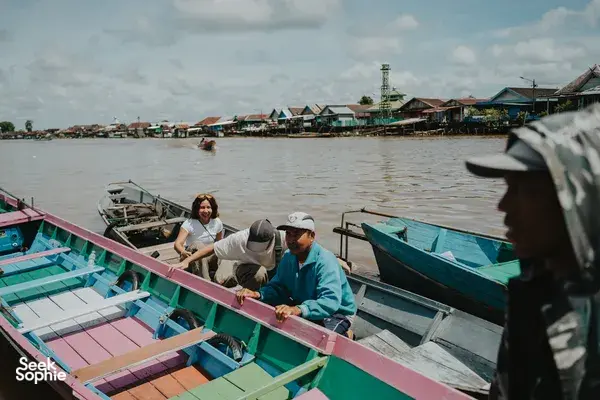 Sunset Canoe Ride on Arut River | See Pangkalan Bun river life