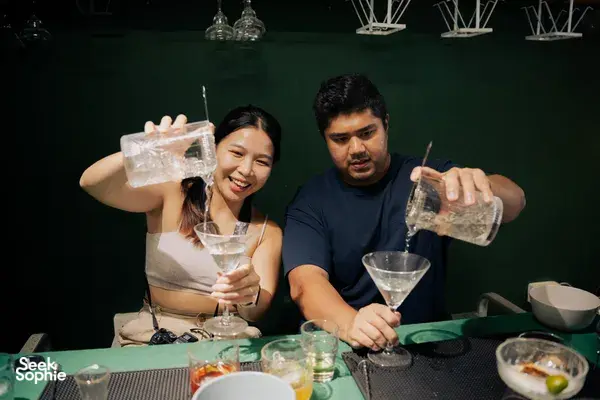 Seru-seruan Membuat Koktail di Tempat Perkebunan Alam yang Tersembunyi