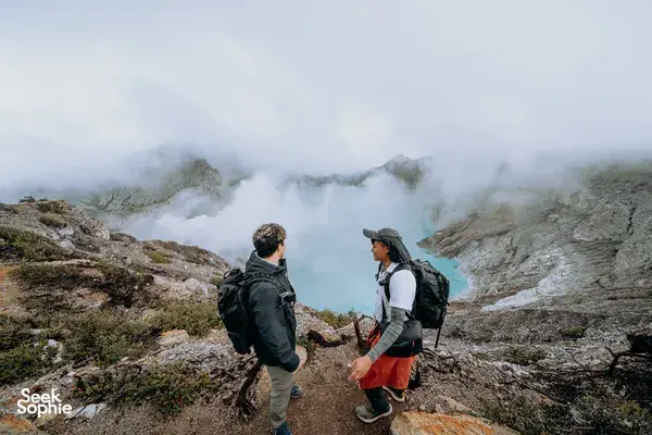 4D3N Bromo + Ijen + Tumpak Sewu + Rainbow Village