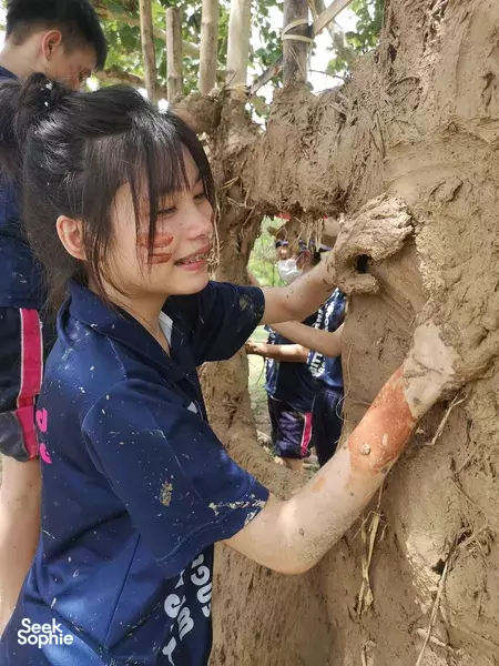 1 Day Chiang Mai Retreat: Earth-Building, Mindfulness & Eco-Dyeing