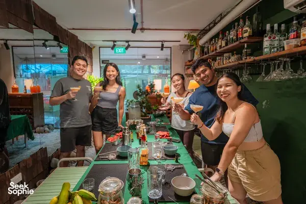 Private Cocktail Making Class in Cosy Nature Hideout