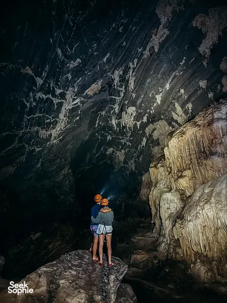 2D2N Phong Nha: Meet Cave Dwelling Tribe + See Ancient Fossils