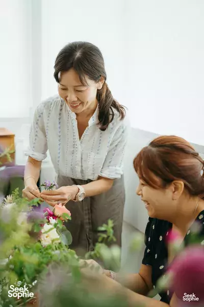 A Mindful Floral Arrangement Workshop in a Cosy Home