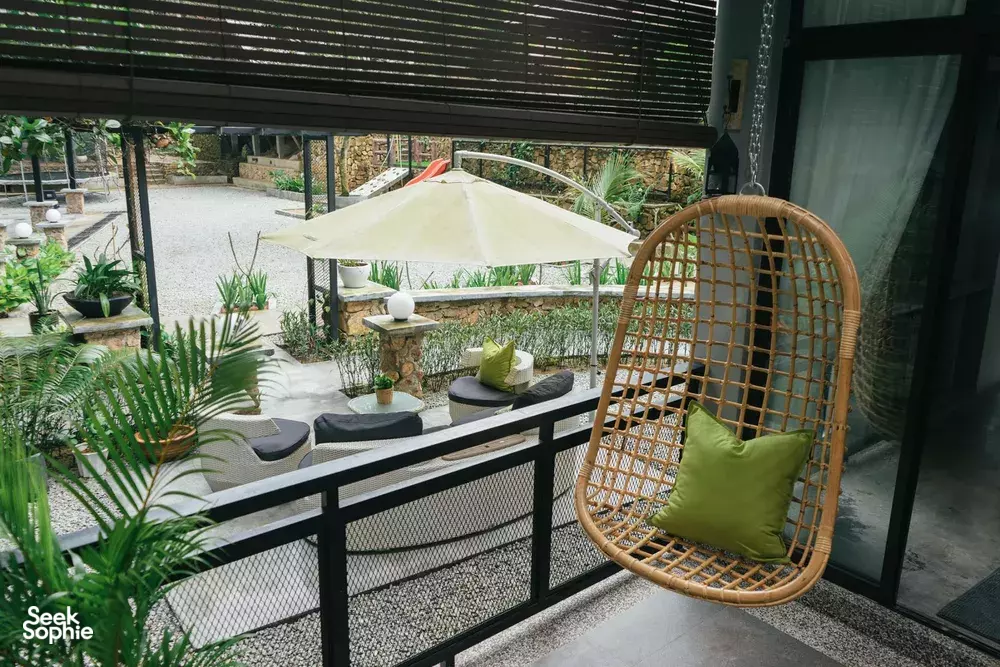 Seek Sophie option picture