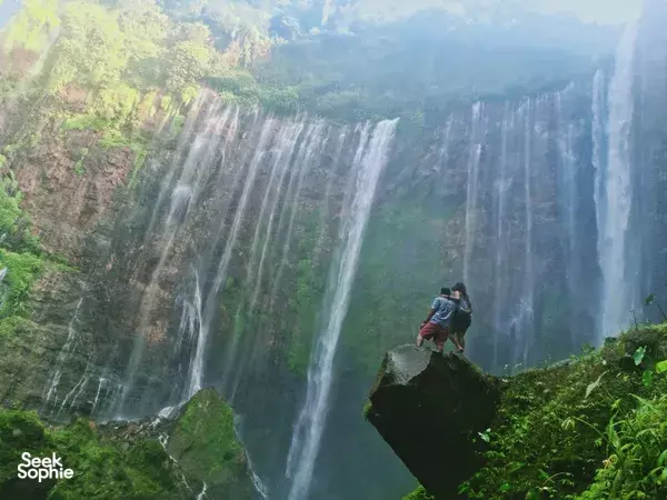 4D3N Bromo + Ijen + Tumpak Sewu + Desa Pelangi