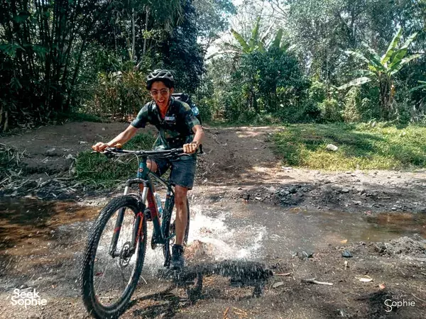 Half-day National Park Kumbi Forest Cycling in Lombok 