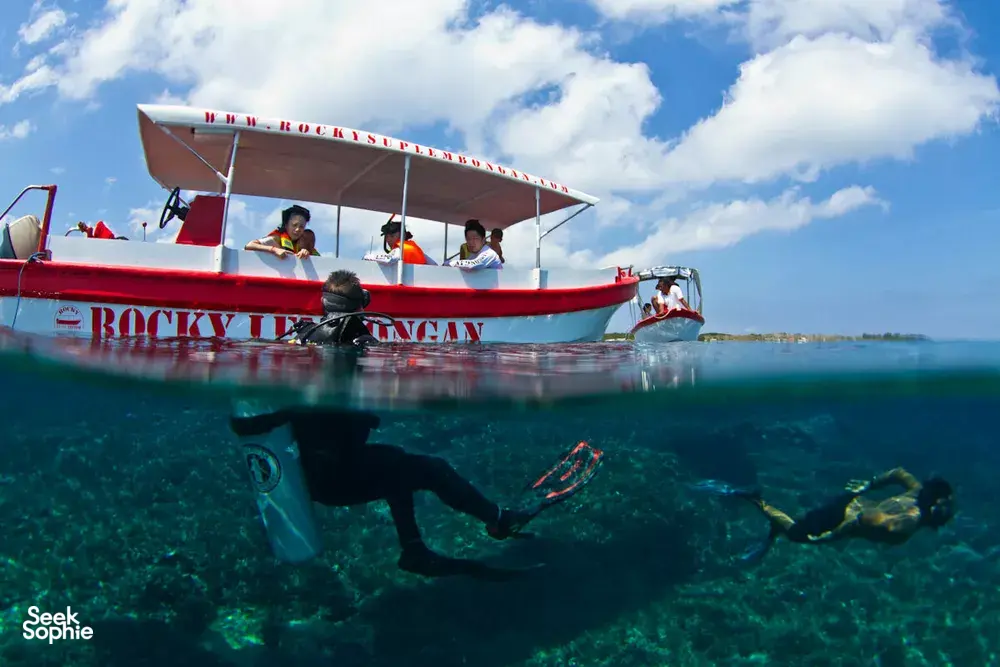 Head out in a speedboat for snorkelling and other water activities around Nusa Lembongan