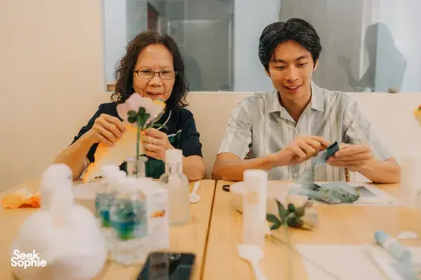 Singapore’s Only Lifelike Paper Flower Studio Experience