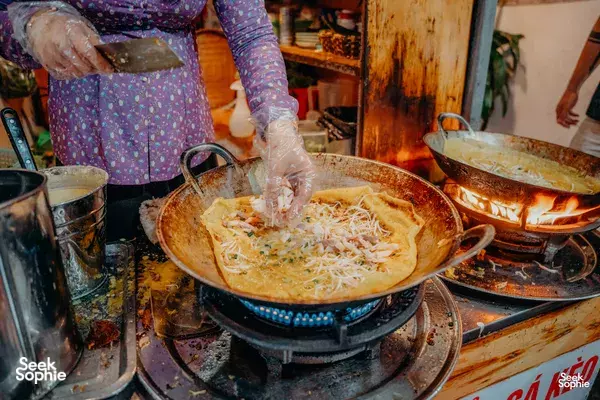Hidden Alley Food Tour in Hanoi 