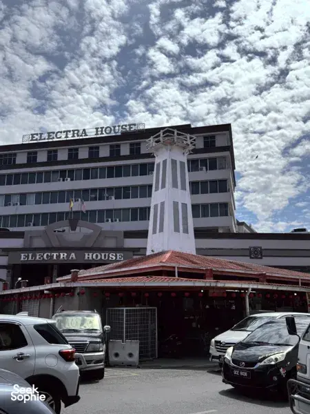 Kuching for Foodies: Local Eats & Sampan Ride