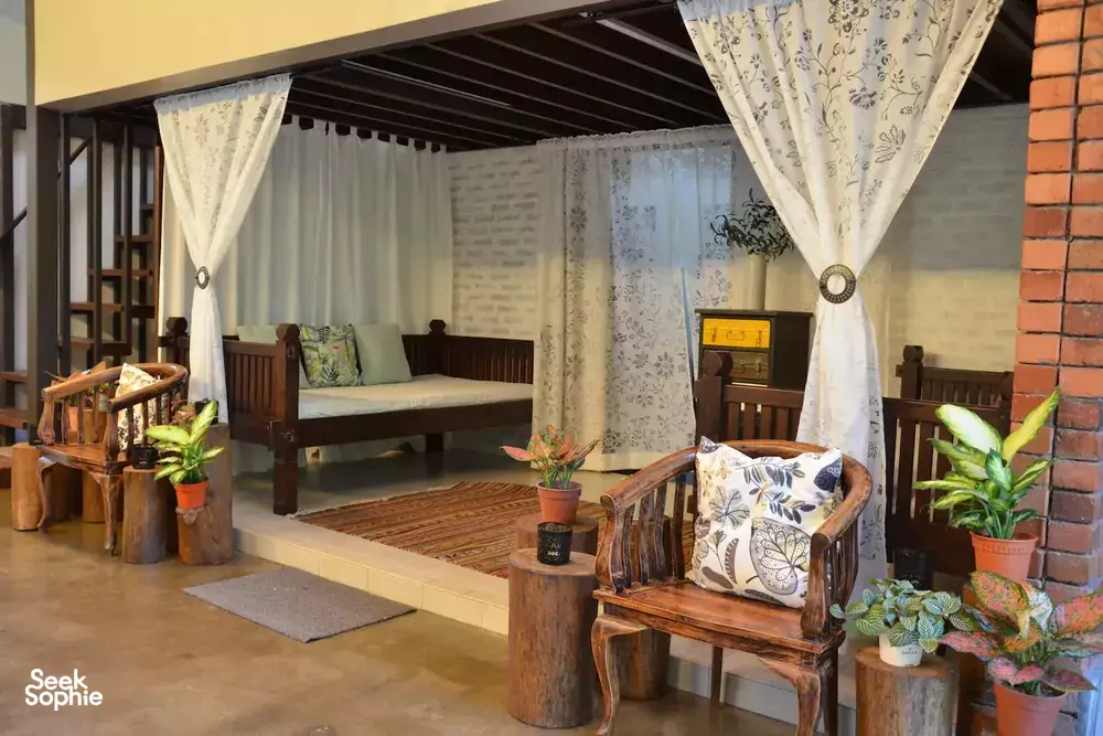 Seek Sophie option picture