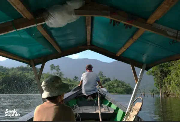 Retret Hutan Hujan 2D1N: Air Terjun, Desa Bidayuh & Jalan Malam